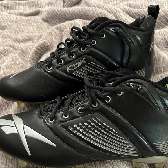 NFL Reebok Cleats, new without tags, mens 12.5 - Picture 4 of 6